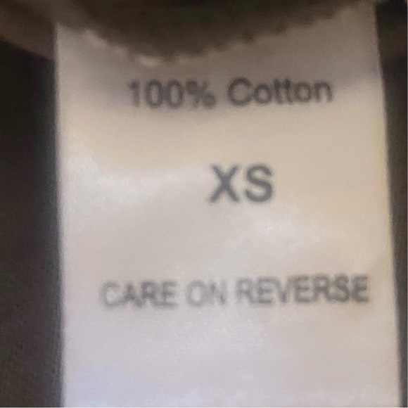 V-Neck  Gray Short Sleeve T-Shirt  XS - Picture 4 of 5